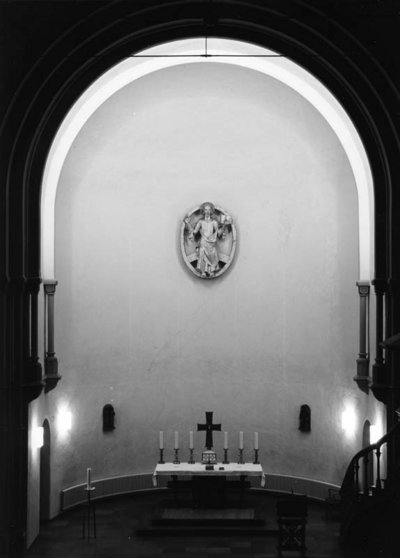 Christusplastik von Professor Arnold Rickert 1962